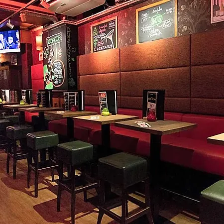 호스텔 Durty Nelly's *
