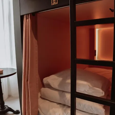 Durty Nelly's アムステルダム