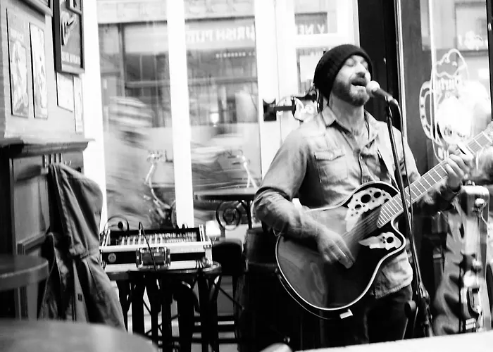 Hostel Durty Nelly's *