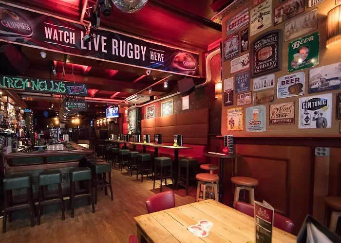 Hostel Durty Nelly's