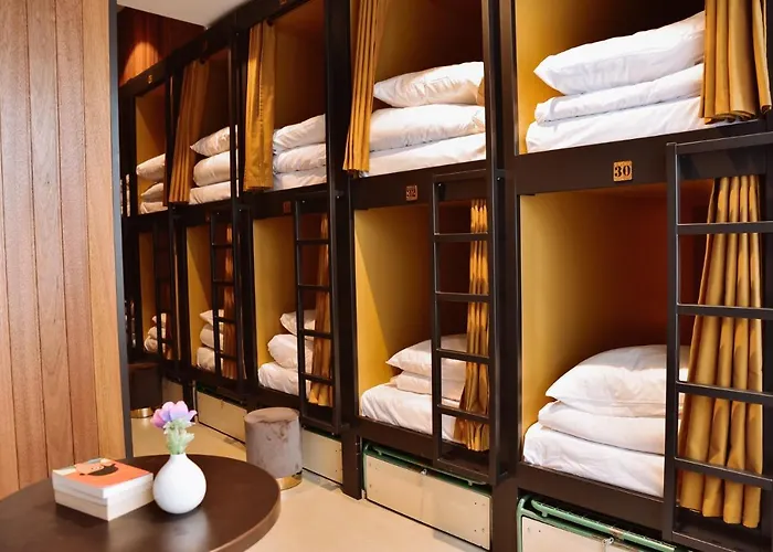 Hostel Durty Nelly's